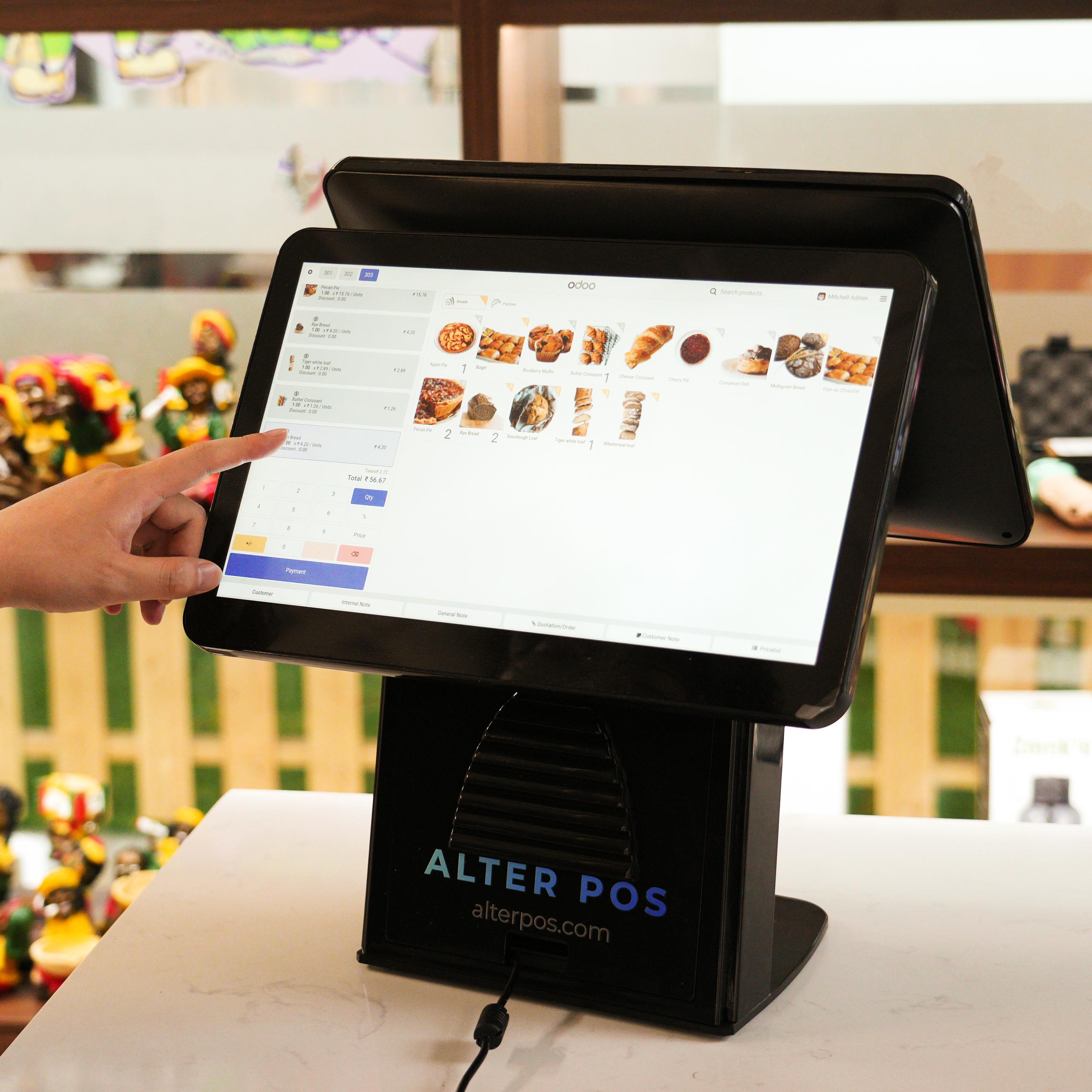 Clear Customer Display for Transparent Billing